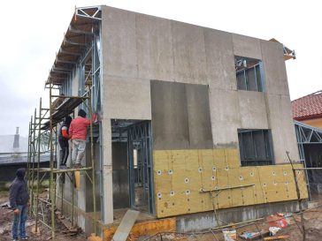 Constructie casa metalica placare exterioara cu fibrociment si vata bazaltica